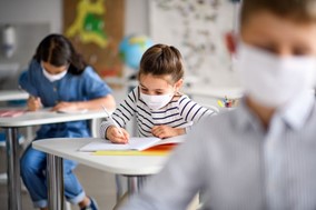 Ο Ιατρικός Σύλλογος και οι παιδίατροι Λάρισας για τη χρήση μάσκας στα σχολεία