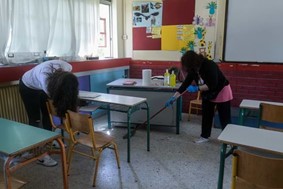 Εγκρίθηκαν κονδύλια για σχολικές καθαρίστριες - 1 εκατ. ευρώ στη Λάρισα