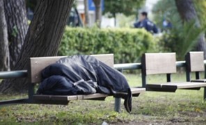 Σε αναζήτηση ακινήτου για τους άστεγους o δήμος Λαρισαίων