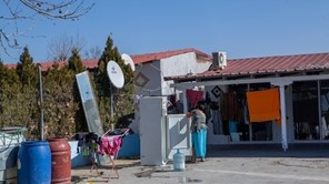 Θεσσαλία: 650 ταυτόχρονοι έλεγχοι στους οικισμούς των Ρομά – Ξεκινούν τη Μ. Τετάρτη