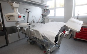 Οριακή η λειτουργία των δύο νοσοκομείων – 8 επιπλέον κλίνες στη ΜΕΘ του ΓΝΛ
