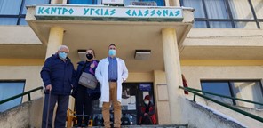 Δήμος Ελασσόνας: Μετέφεραν ηλικιωμένους για να μην χάσουν το εμβόλιο...