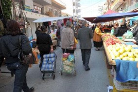Πτώση της κίνησης και του τζίρου στις λαϊκές αγορές της Λάρισας