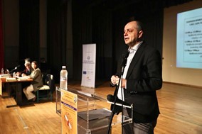 Ο Χρήστος Καπετάνος στην εκδήλωση της Ελληνικής Μαθηματικής Εταιρείας Λάρισας 