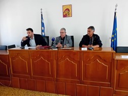 Οριστικά δήμαρχος Τυρνάβου ο Στ. Τσικριτσής - Πανηγυρικό κλίμα κατά την επίσκεψη του Δ. Κουτσούμπα