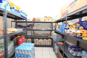 Προσφορές τροφίμων ενόψει των γιορτών στο Κοινωνικό Παντοπωλείο του Δ.Λαρισαίων
