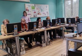 Η Τρίτη Ηλικία εξοικειώνεται με την ψηφιακή τεχνολογία στη Λάρισα