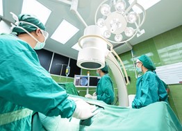 Αθώοι επτά Λαρισαίοι και Βολιώτες γιατροί για τον θάνατο ασθενούς με περιτονίτιδα