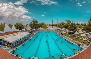 Ξεκίνησε η λειτουργία της Δημοτικής Πισίνας στη Νεάπολη 