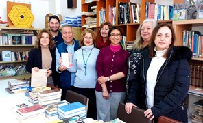 Το ΠΟΚΕΛ πρόσφερε βιβλία στο 31ο Δημοτικό Σχολείο Λάρισας