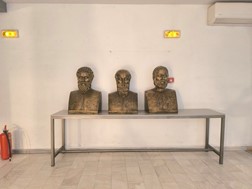 Ο Δήμος Τυρνάβου παρέλαβε τις προτομές των τριών μεγάλων τραγικών ποιητών της αρχαιότητας