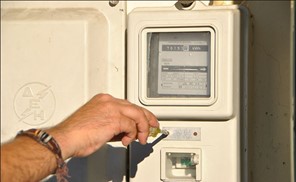 Μία σύλληψη για ρευματοκλοπή στον Τύρναβο