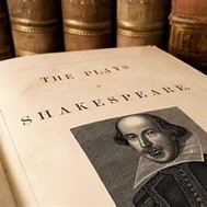 Σαίξπηρ και Νομίσματα: Μια Θεατρική Σύνδεση