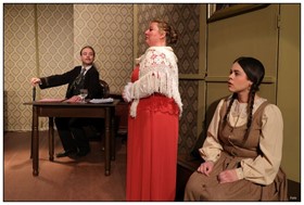 “Η σπασμένη στάμνα” απο το Θέατρο Τεχνών Λάρισας