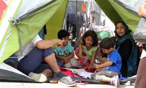 Συγκέντρωση ειδών πρώτης ανάγκης για τους πρόσφυγες