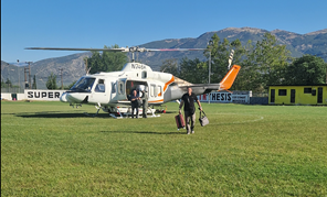 Με ελικόπτερο έφθασαν οι γιατροί στο Περιφερειακό Ιατρείο Συκουρίου