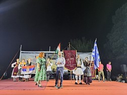 Tιμήθηκε ο Γ. Μανώλης στο 6ο Διεθνές Φεστιβάλ Παραδοσιακών Χορών “Κοιλάδα των Τεμπών”