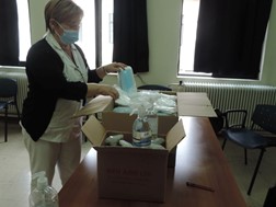 Η ΠΕΔ Θεσσαλίας δώρισε υγειονομικό υλικό στο Κέντρο Υγείας Φαρσάλων 