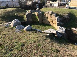 Καθαρίζει και καλλωπίζει αρχαιολογικούς χώρους o δήμος Φαρσάλων