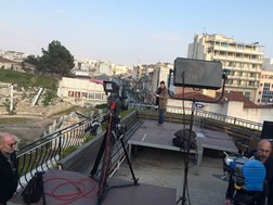 Έτοιμο το υπαίθριο στούντιο του δελτίου ειδήσεων της ΕΡΤ3 στη Λάρισα