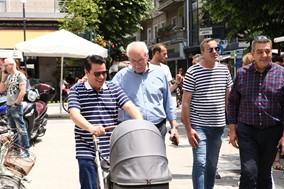 Η βόλτα του Καλογιάννη στη Λάρισα παραμονή των εκλογών