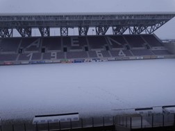 Το χιόνι "έθαψε" το AEL FC ARENA (ΕΙΚΟΝΕΣ)