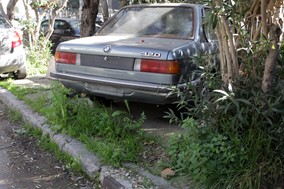 Στην ανακύκλωση 540 εγκατελειμμένα αυτοκίνητα από τους δρόμους της Λάρισας
