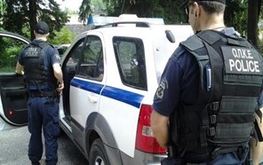 Έθαψαν στην αυλή 1,7 kg ηρωίνης - 14 συλλήψεις σε Τύρναβο, Λάρισα, Τρίκαλα, Καρδίτσα