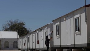 Νέες προσλήψεις σε Κουτσόχερο και άλλα κέντρα προσφύγων