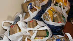 Ξεκίνησε η διανομή επισιτιστικής συνδρομής στη Λάρισα