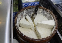 H ΕΔΟΦ διαψεύδει τα δημοσιεύματα περί αλλαγής των προδιαγραφών της Φέτας ΠΟΠ