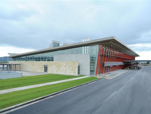 Σε ΔΑΑ, Fraport και ΓΕΚ ΤΕΡΝΑ η αναβάθμιση της Ν. Αγχιάλου και των άλλων περιφερειακών αεροδρομίων