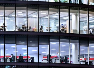 Επιχειρήσεις απέναντι σε ξένα funds - H περίπτωση της Χαλυβουργίας στον Βόλο