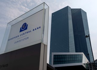 Αγωνία για χρηματοδότηση χωρίς ευρωπαϊκή «ομπρέλα»