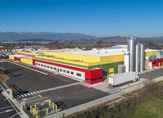 Το νέο εργοστάσιο αναψυκτικών της Κλιάφα