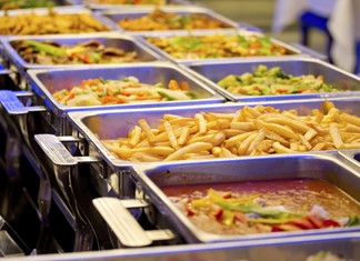 Σίτιση μεταναστών: 20 εταιρείες για τα 400 εκ. 