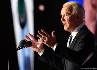 Μπάϊντεν και κόσμος