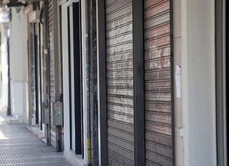 Απαλλαγή ενοικίου για 200.000 επιχειρήσεις τον Απρίλιο