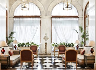 Καρδίτσα: Κυνηγητό Εργατικού Κέντρου και τραπεζικών σε ...ξενοδοχείο