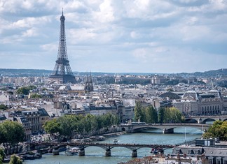 Γαλλία: Με τοπικές εταιρείες Όλυμπος, Υφαντής, Μπουτάρης