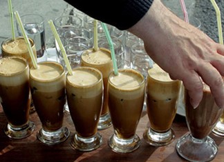 Καινοτομία εναντίον καφετέριας στη χώρα της εμμονής