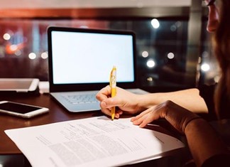 Προγράμματα κατάρτισης και πρακτική με αμοιβή 550 ευρώ και εισφορές