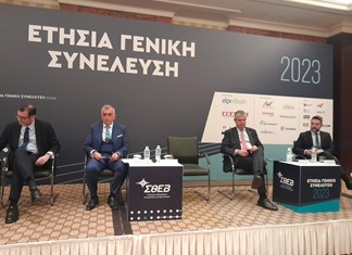 Η πολιτική αβεβαιότητα προβληματίζει τον ΣΘΕΒ