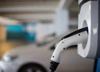 Λάρισα: Πρώτο πάρκινγκ με φόρτιση για ηλεκτρικά