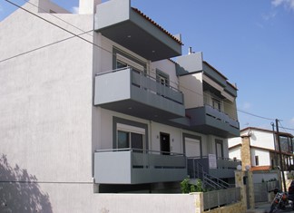 Πωλητήριο σε 20.000 ακίνητα λόγω φόρων και δανείων