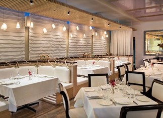 Κλειστό παραμένει το ένα στα τρία εστιατόρια