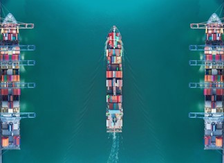 Ασυνήθιστα υψηλό το εμπορικό έλλειμα στο δεκάμηνο