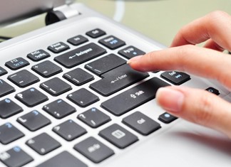 "Επανεπενδύω": Ποιοι θα χρηματοδοτηθούν