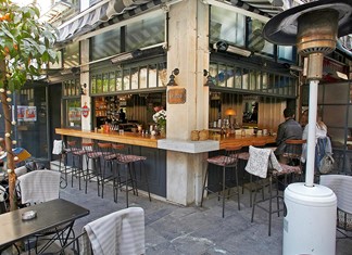 Έως 5.000 ευρώ για θερμαντικά σώματα στα πεζοδρόμια