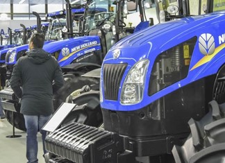 Η Agrotessaly προσελκύει γαλότσες και …γραβάτες 